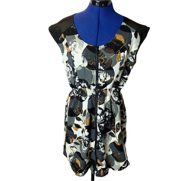 BAR III Floral Zip Front Mini Dress M - Picture 7 of 12